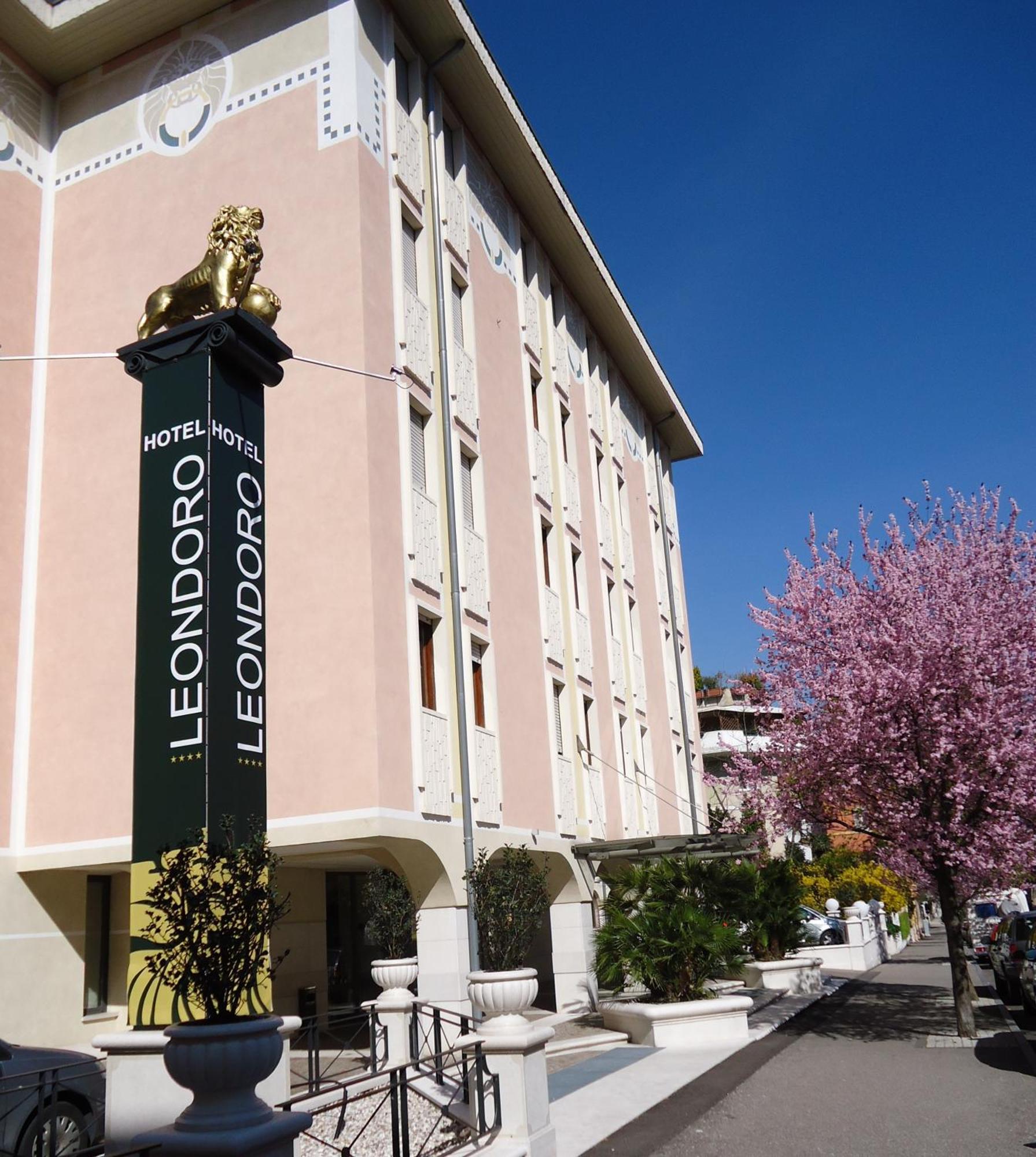 Hotel Leon D'Oro Rovereto  Ngoại thất bức ảnh