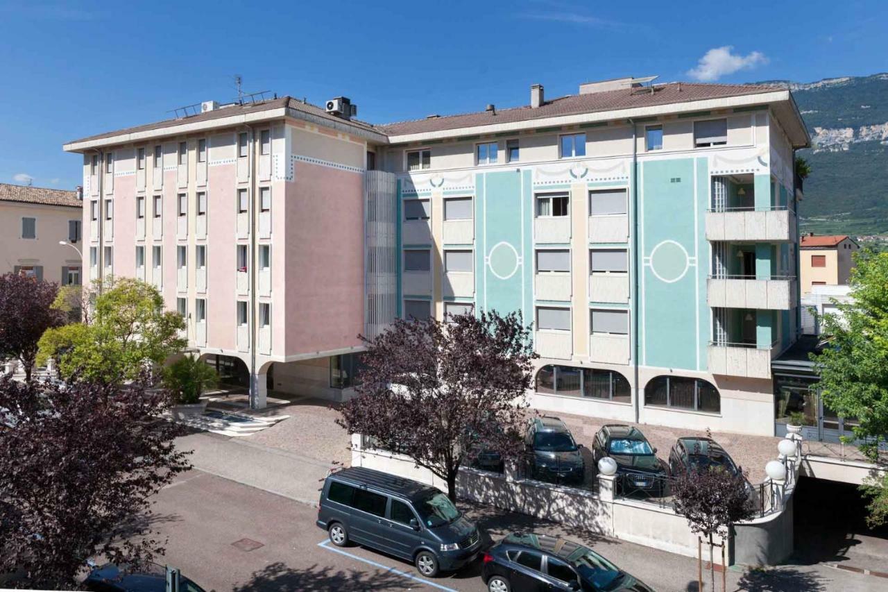 Hotel Leon D'Oro Rovereto  Ngoại thất bức ảnh